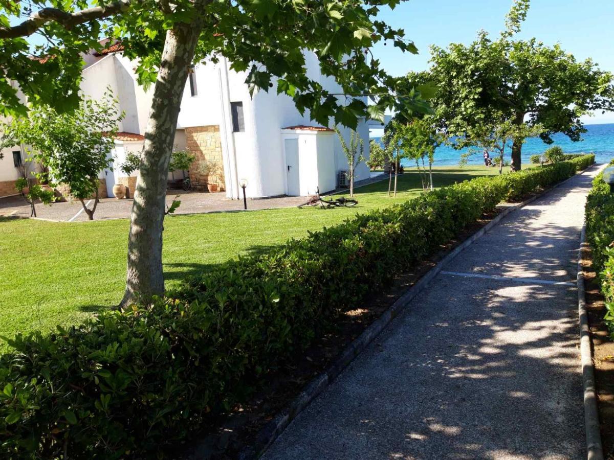 Villa 3Ω Néa Skióni Eksteriør bilde